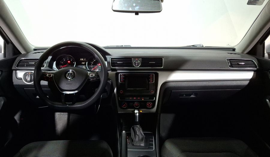 Volkswagen Passat 2.5 COMFORTLINE Sedan 2016