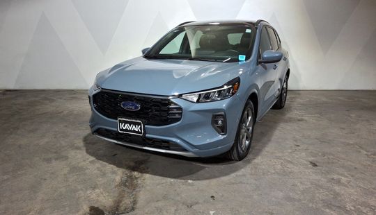 Ford • Escape