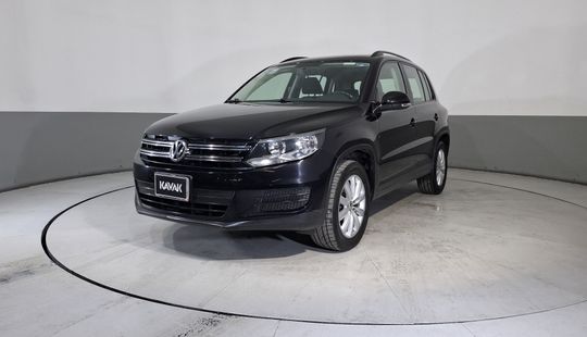 Volkswagen • Tiguan