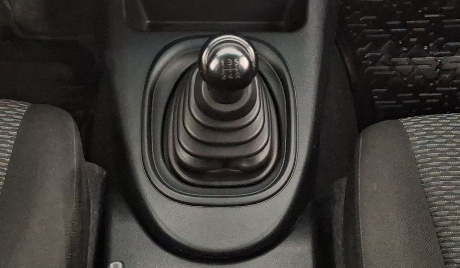 Toyota Hilux 2.7 DOBLE CABINA BASE (D-CAB BASE) Pickup 2016
