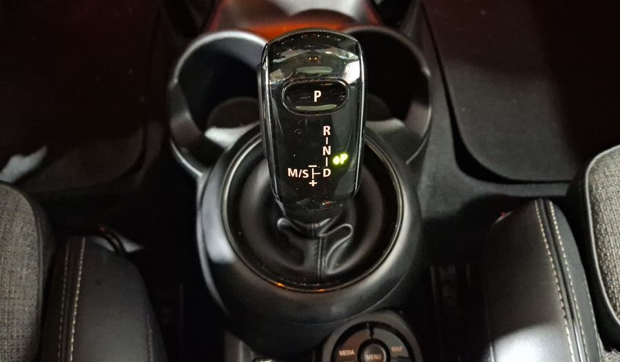 Mini Cooper 1.5 COOPER CHILI DCT Hatchback 2019