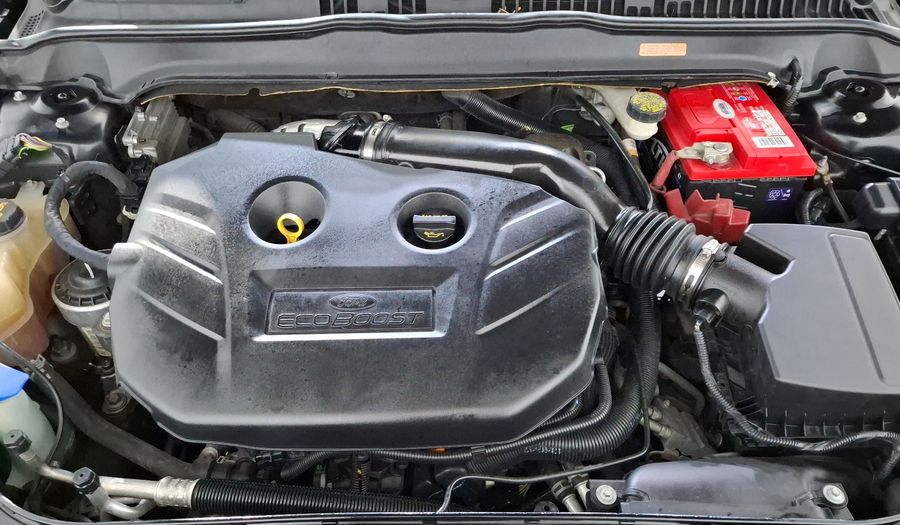 Ford Fusion 2.0 GTDI TITANIUM PLUS AT Sedan 2014