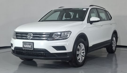 Volkswagen • Tiguan