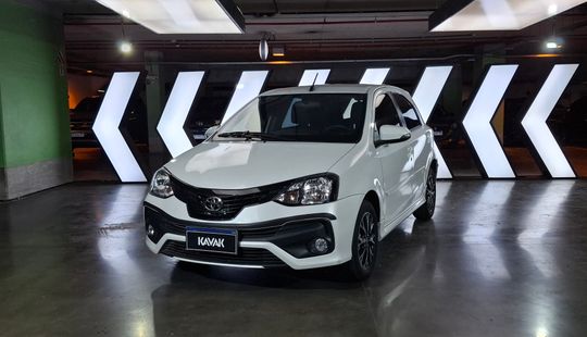 Toyota • Etios