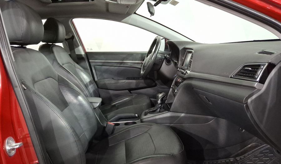 Hyundai Elantra 2.0 LIMITED TECH NAVI AT Sedan 2017