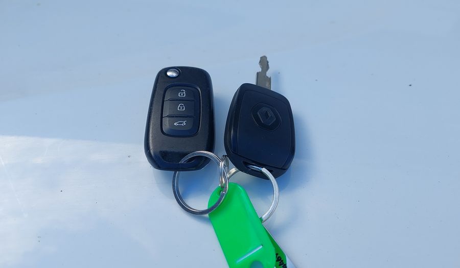 Renault Kwid 1.0 ICONIC Hatchback 2019