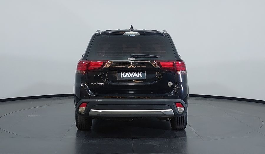 Mitsubishi Outlander 2.0 COMFORT CVT Suv 2018