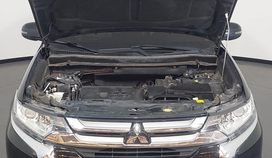 Mitsubishi Outlander 2.0 COMFORT CVT Suv 2018