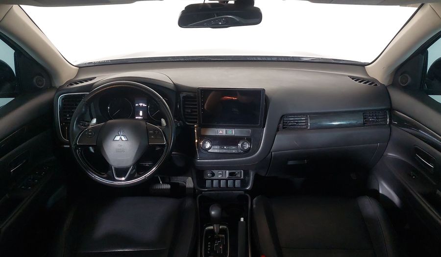Mitsubishi Outlander 2.0 COMFORT CVT Suv 2018