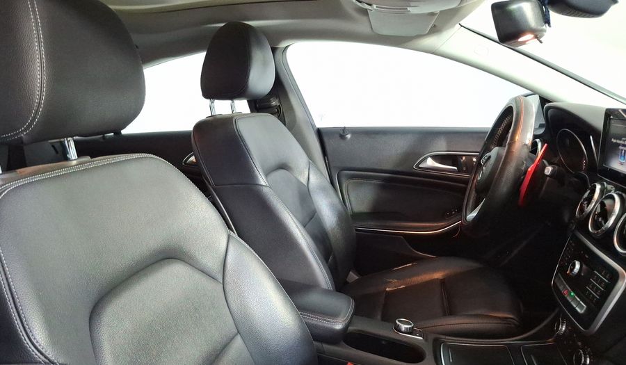 Mercedes Benz Clase Cla 1.6 CLA 200 SPORT DCT Coupe 2019