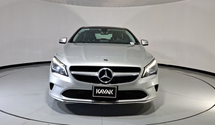 Mercedes Benz Clase Cla 1.6 CLA 200 SPORT DCT Coupe 2019