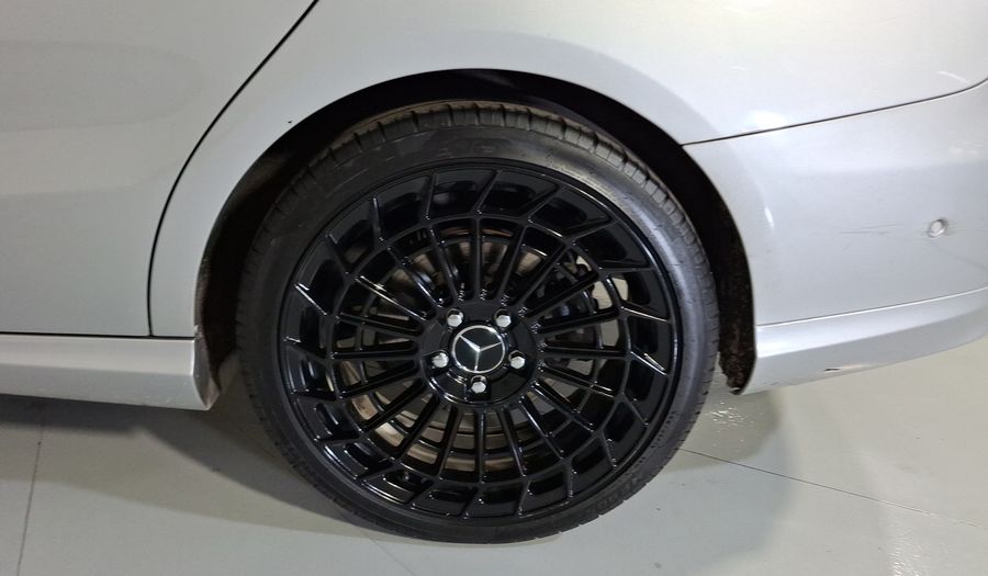 Mercedes Benz Clase Cla 1.6 CLA 200 SPORT DCT Coupe 2019