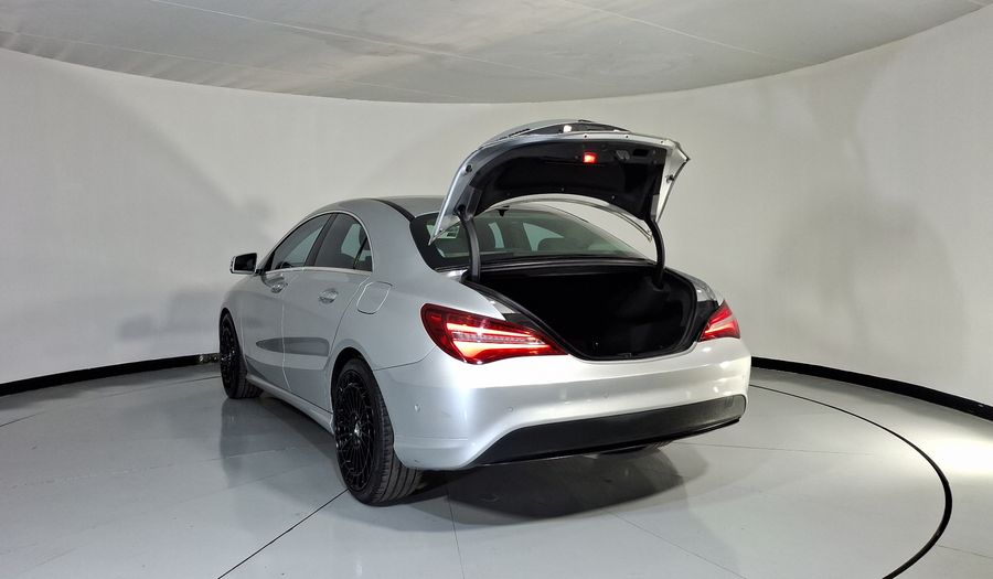 Mercedes Benz Clase Cla 1.6 CLA 200 SPORT DCT Coupe 2019