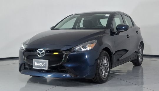 Mazda • Mazda 2