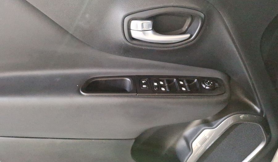 Jeep Renegade 1.3 LATITUDE AUTO Suv 2023