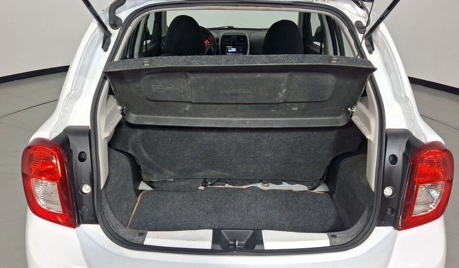 Nissan March 1.6 EXCLUSIVE BI-TONO AUTO Hatchback 2019
