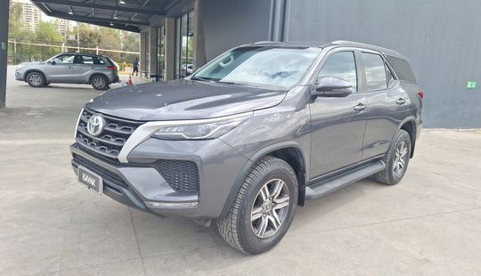 Toyota • Fortuner