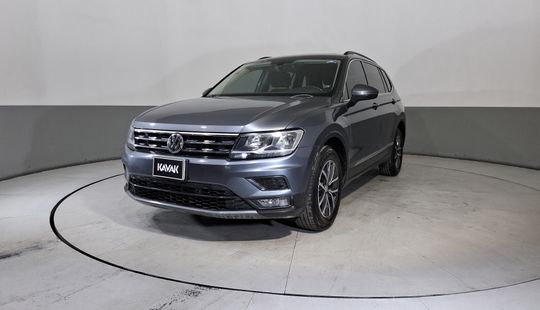 Volkswagen • Tiguan