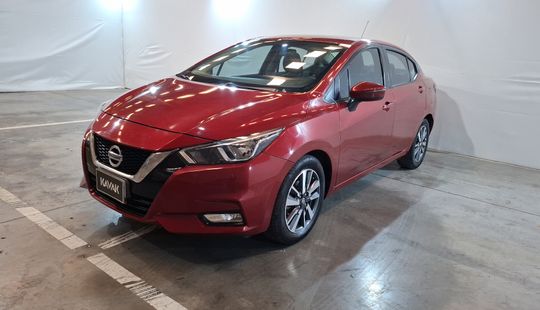 Nissan • Versa