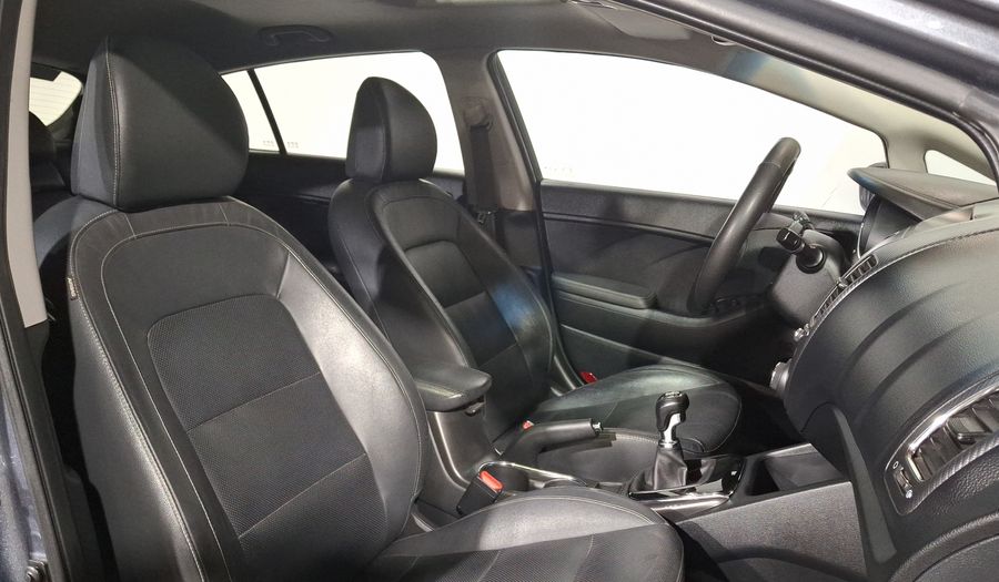 Kia Forte 2.0 SX MT Hatchback 2017