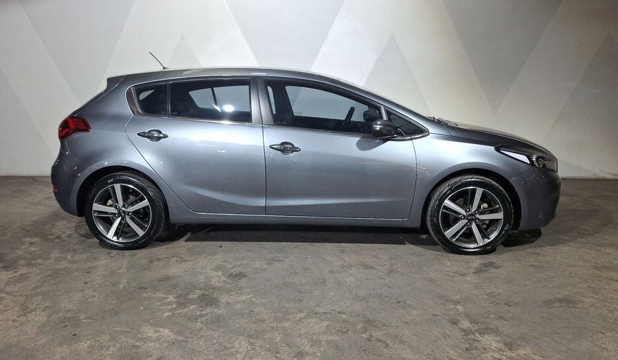 Kia Forte 2.0 SX MT Hatchback 2017