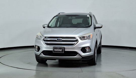 Ford • Escape