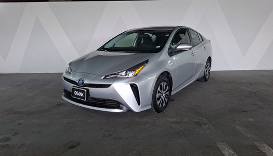Toyota • Prius