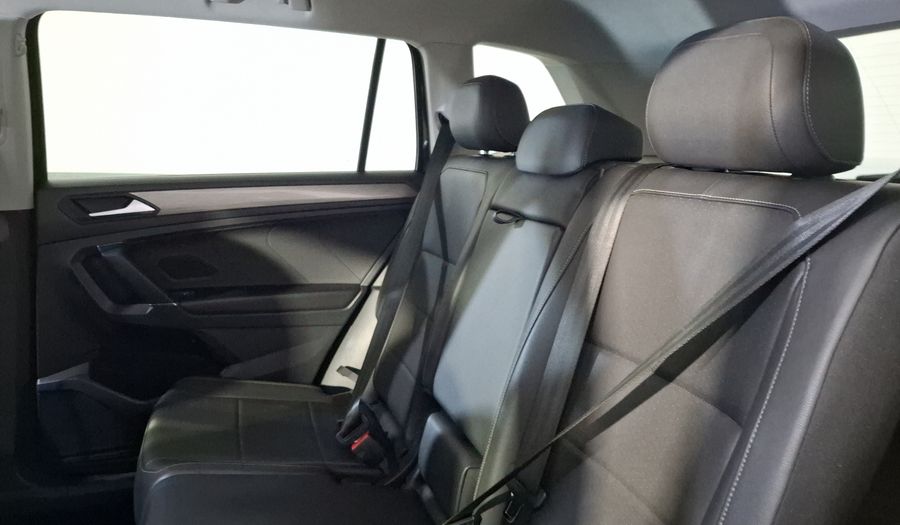 Volkswagen Tiguan 1.4 COMFORTLINE PIEL DCT Suv 2019