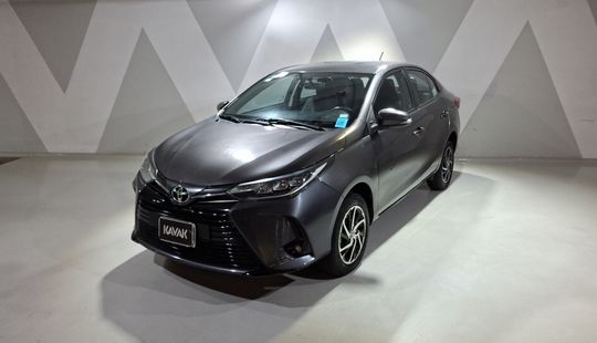 Toyota • Yaris