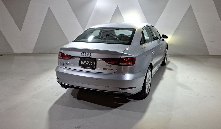 Audi A3 1.4 35 SELECT DCT Sedan 2019