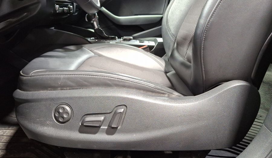 Audi A3 1.4 35 SELECT DCT Sedan 2019