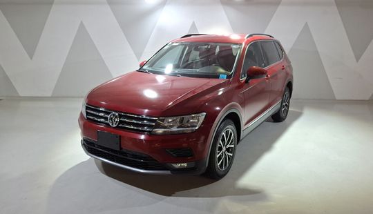 Volkswagen • Tiguan