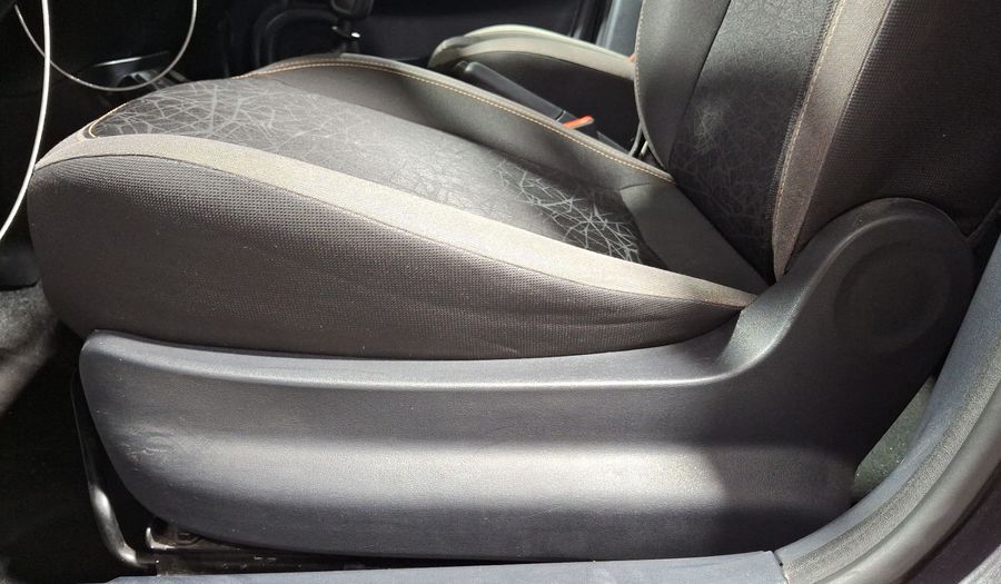 Fiat Mobi 1.0 TREKKING Hatchback 2021