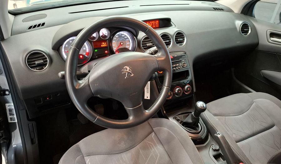 Peugeot 308 1.6 ACTIVE Hatchback 2016