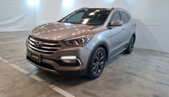 Hyundai • Santa Fe