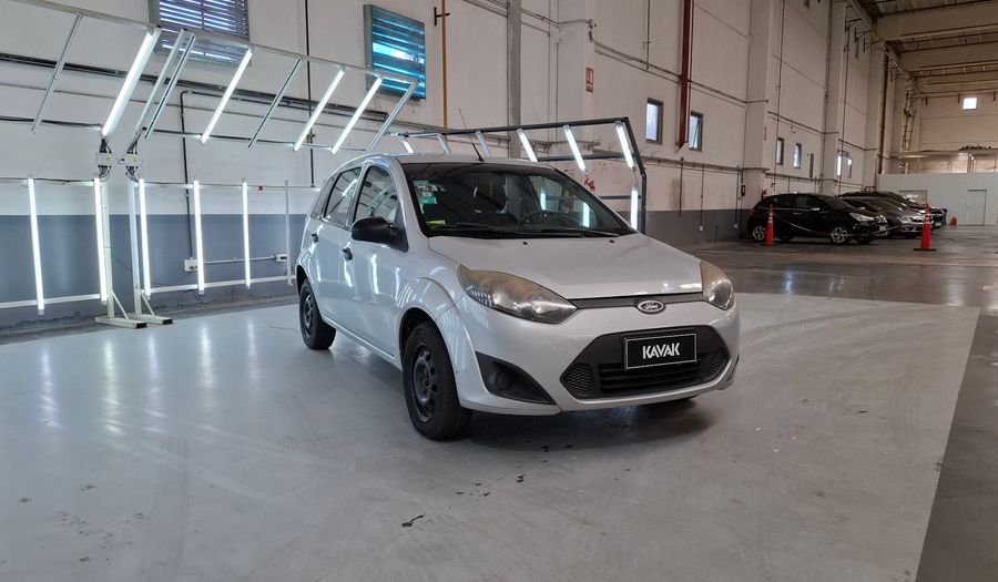 Ford Fiesta 1.6 AMBIENTE Hatchback 2011