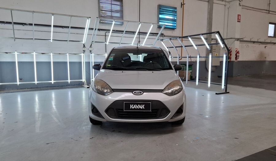 Ford Fiesta 1.6 AMBIENTE Hatchback 2011