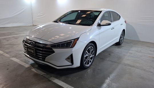Hyundai • Elantra