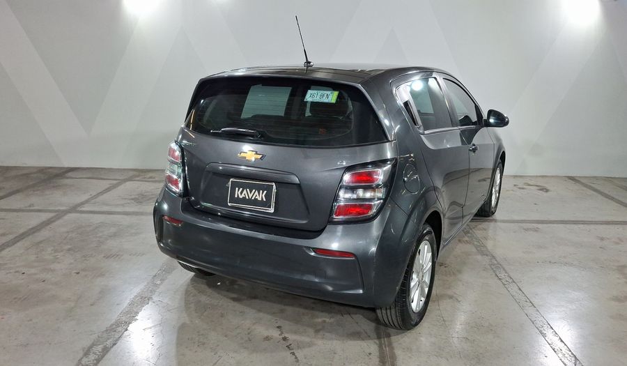 Chevrolet Sonic 1.6 AT K LT Hatchback 2017