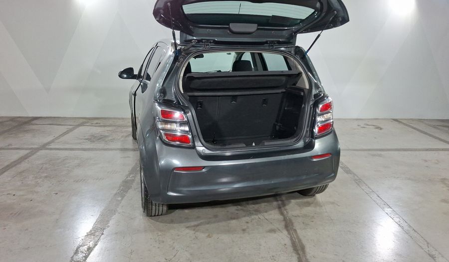 Chevrolet Sonic 1.6 AT K LT Hatchback 2017