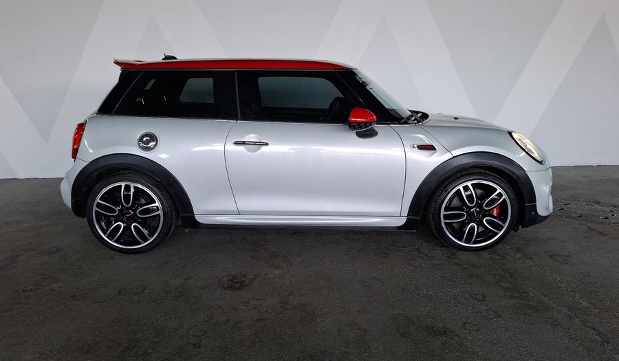 Mini John Cooper Works 2.0 JOHN COOPER WORKS HOT CHILI AT Hatchback 2017