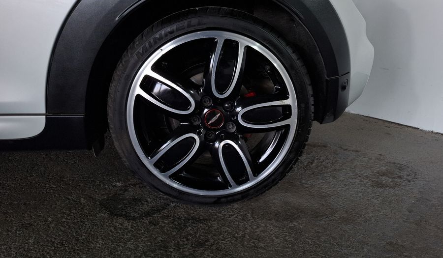 Mini John Cooper Works 2.0 JOHN COOPER WORKS HOT CHILI AT Hatchback 2017