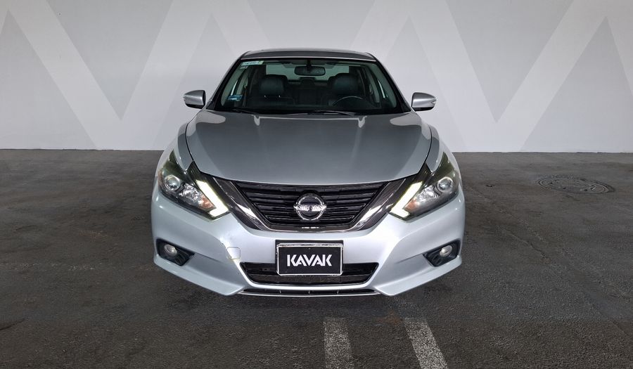 Nissan Altima 2.5 ADVANCE NAVI CVT Sedan 2017