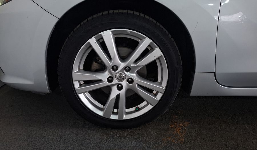 Nissan Altima 2.5 ADVANCE NAVI CVT Sedan 2017