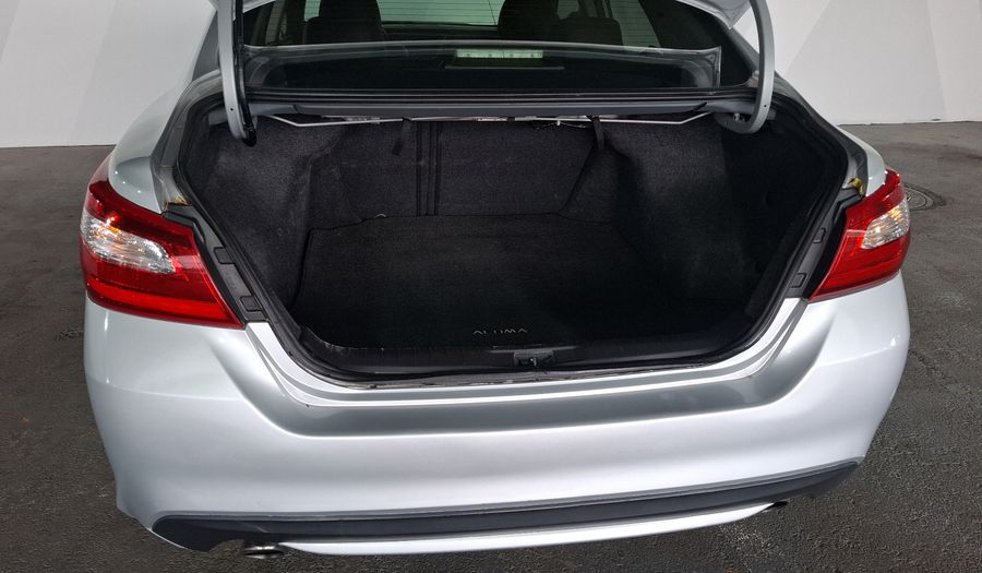 Nissan Altima 2.5 ADVANCE NAVI CVT Sedan 2017