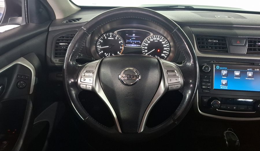 Nissan Altima 2.5 ADVANCE NAVI CVT Sedan 2017