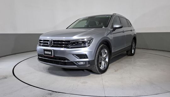 Volkswagen • Tiguan