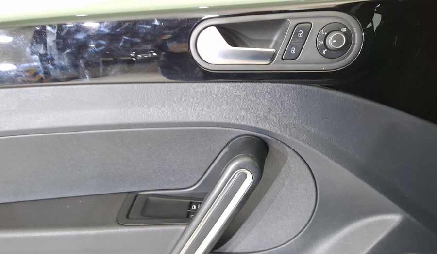 Volkswagen Beetle 2.5 SPORTLINE TIPTRONIC Hatchback 2017