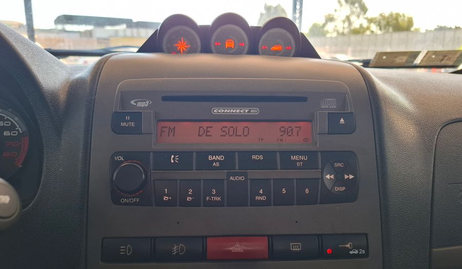 Fiat Idea 1.6 ADVENTURE 16V Minivan 2011