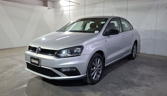 Volkswagen • Vento